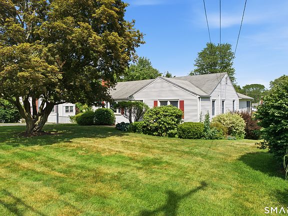 2nd image of 90 Woodland Avenue