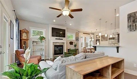 5th image of 530 N 28th St