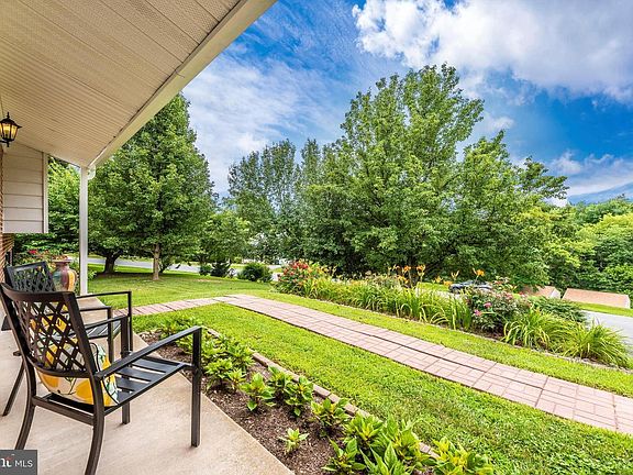 4th image of 7719 Bridle Path Cir