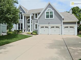 15817 Ash Ln, Overland Park, KS 66224