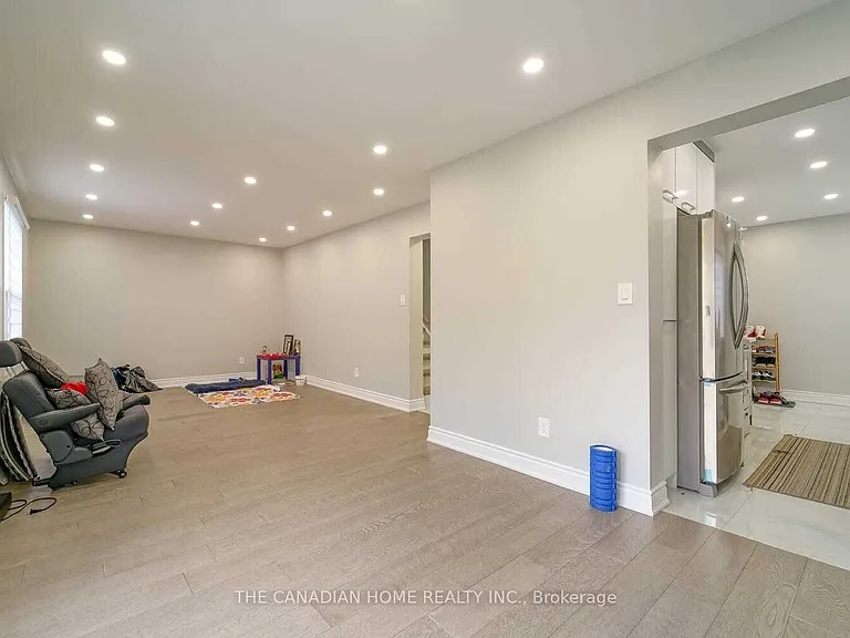 64 Somerset Dr — Photo 5