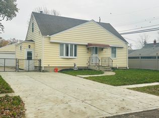 301 Puritan Rd, Tonawanda, NY 14150