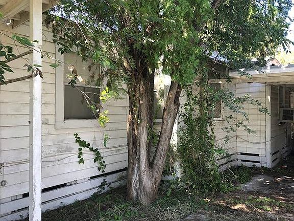 4th image of 803 E Clare St