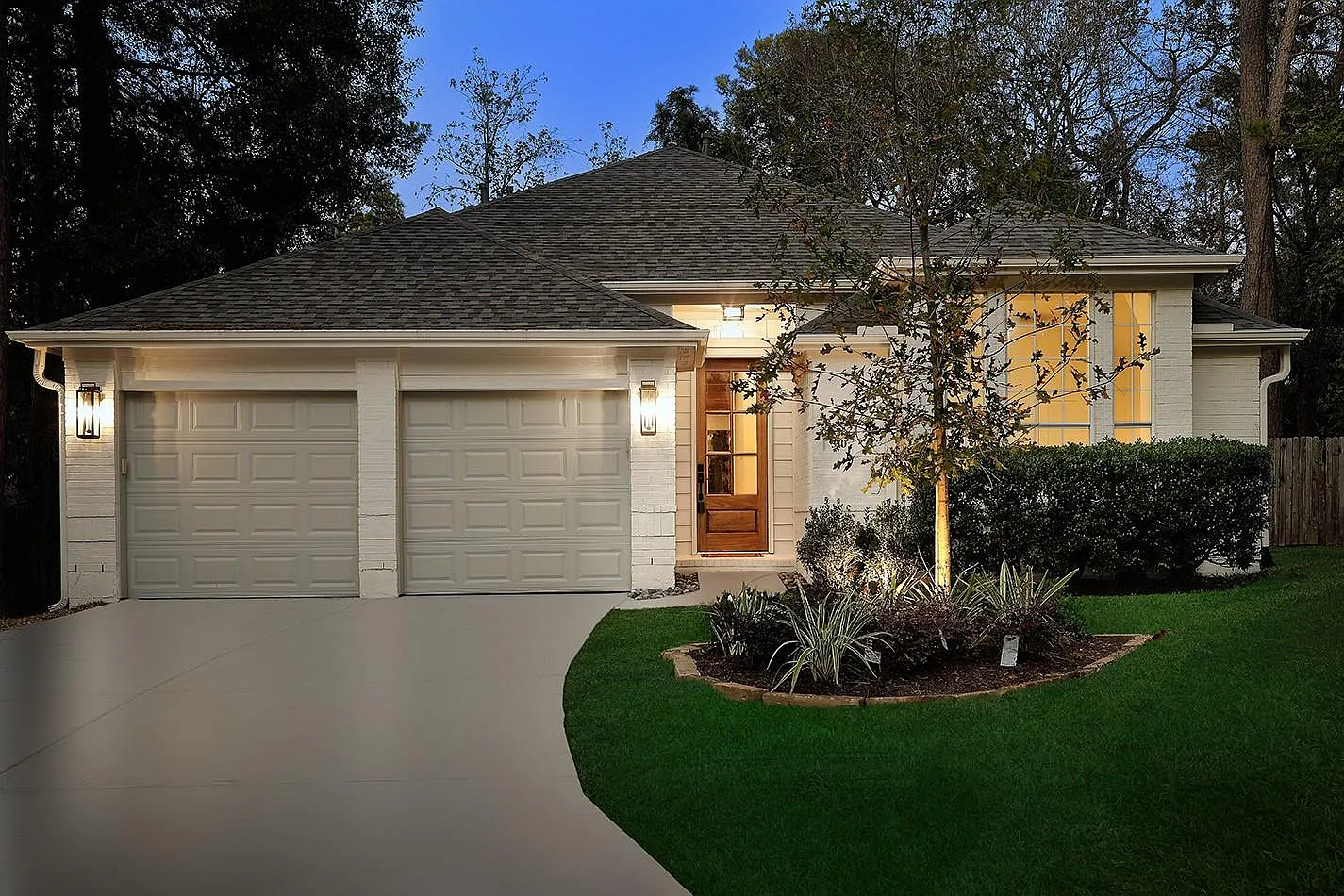 3 bed, 2.0 bath, 2036 sqft, $4,200 — Photo 3