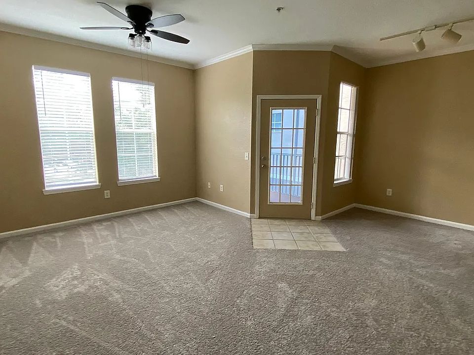 1st image of 9304 Crescent Loop Cir #200