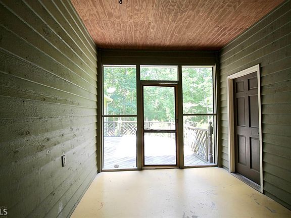 2nd image of 110 Woodsong Ct