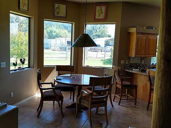 4th image of 10424 W Earll Dr