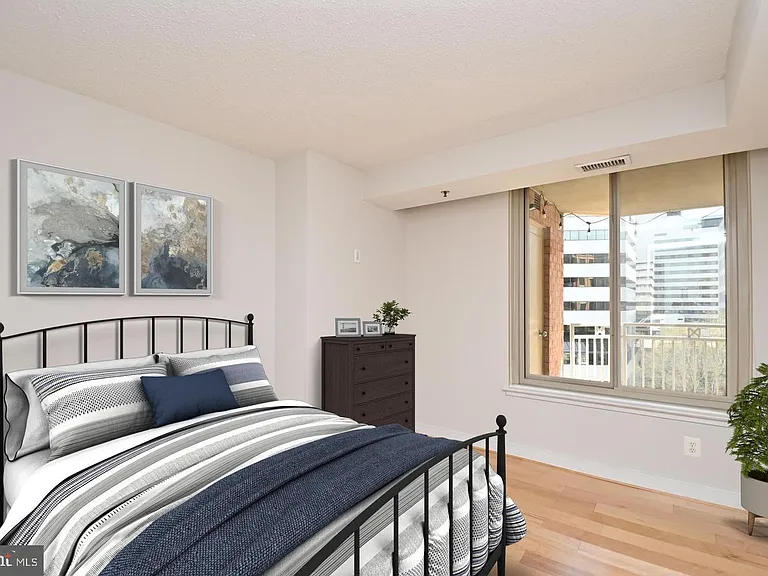 7500 Woodmont Ave #S712 — Photo 28