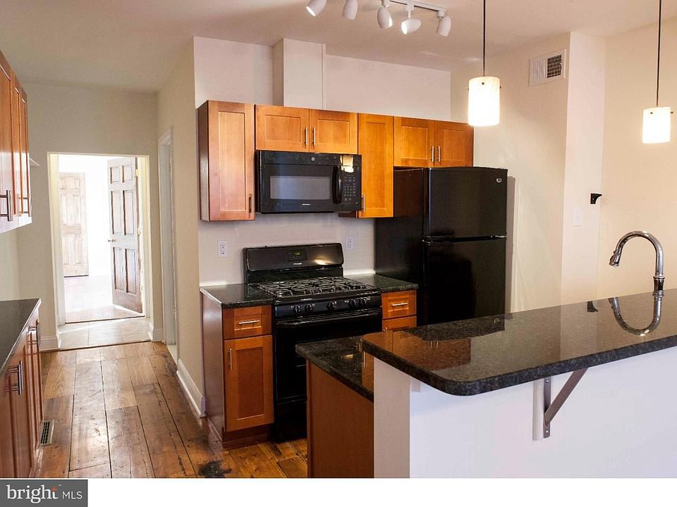 1st image of 114 Turner St #A