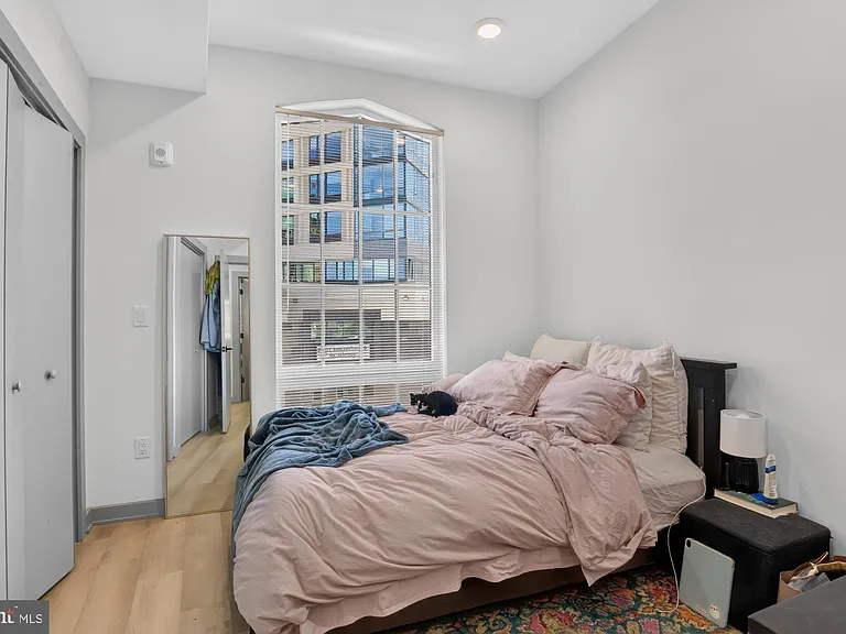 689 N Broad St #401 — Photo 14