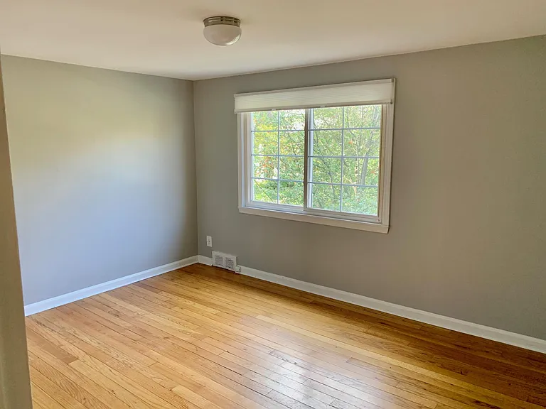 660 Graefield Ct — Photo 16