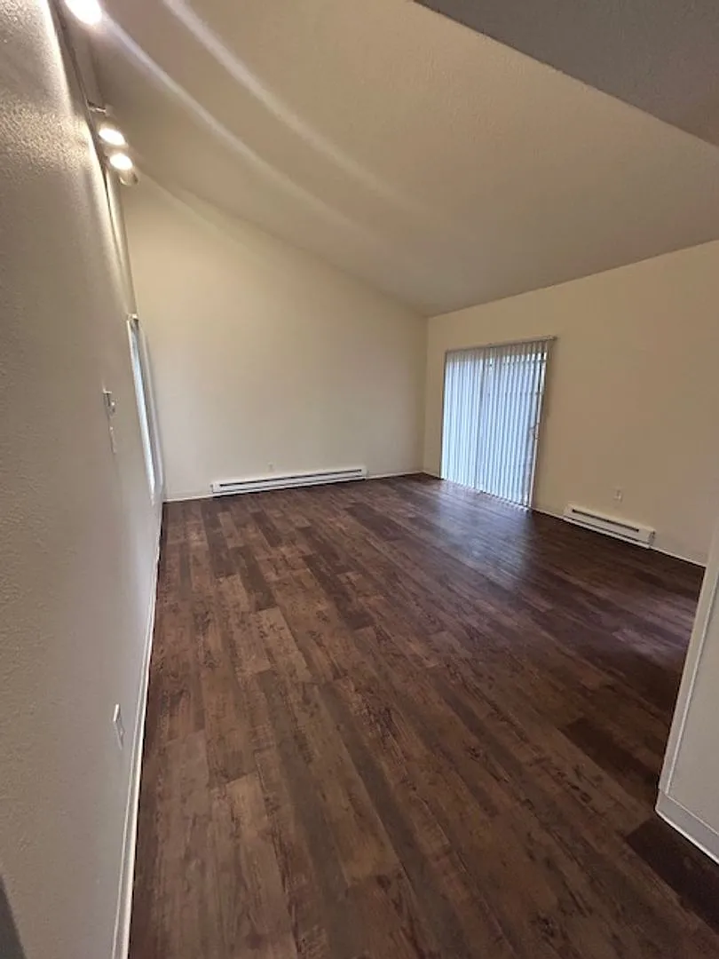 Ava Apartments — Photo 3
