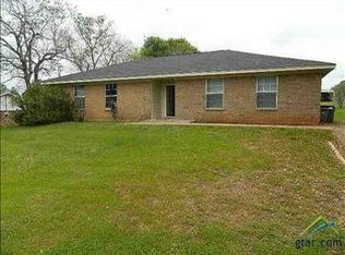 1740 Chaparral St, Tatum, TX 75691