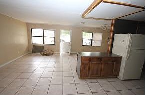 2nd image of 300 Crown Blvd