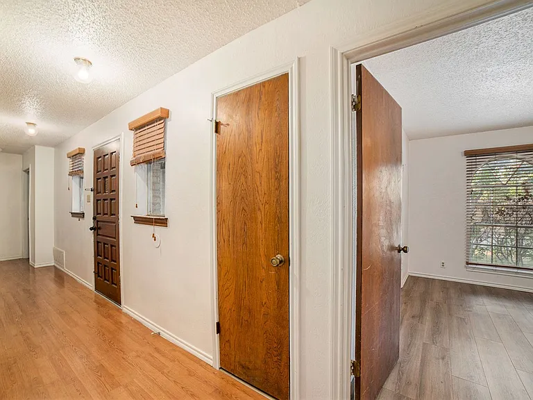 1608 San Antone Ln — Photo 16