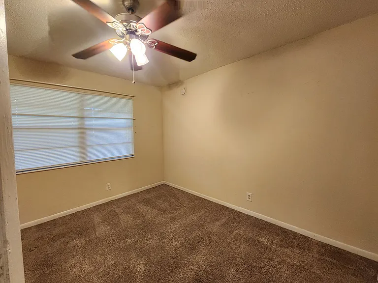 118 SE Bracken Way #101 — Photo 11