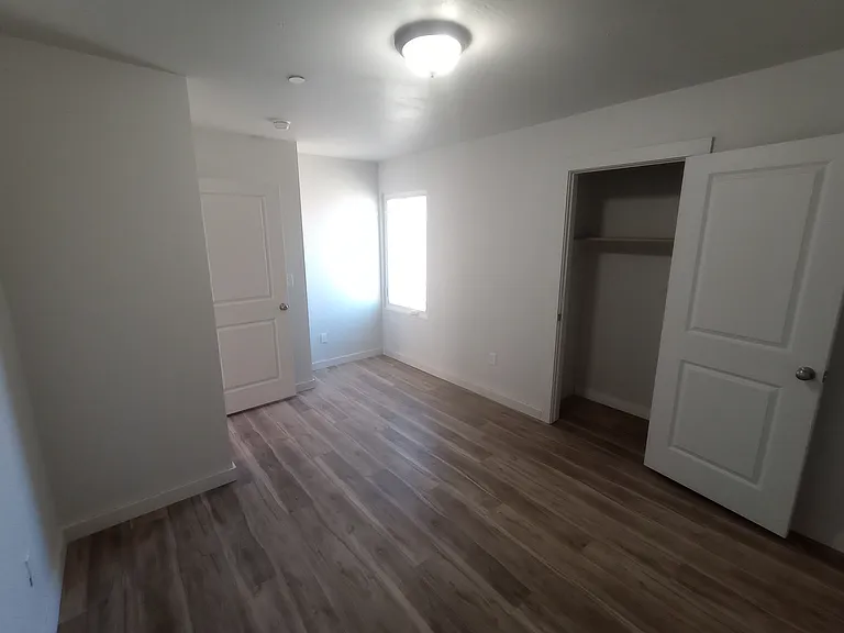 400 SW Grand Blvd #1 — Photo 19
