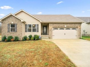 826 Shelton Cir, Clarksville, TN 37042