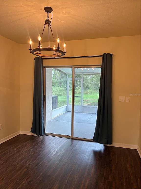 3 bed, 3.0 bath, 1478 sqft, $2,050 — Photo 3