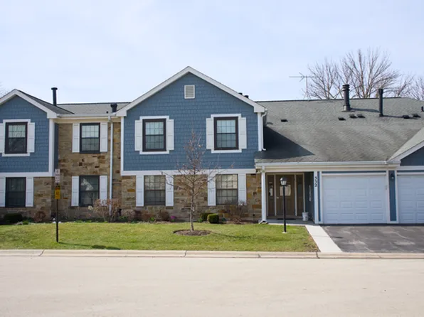 552 Greystone Ln APT D2, Wheeling, IL 60090