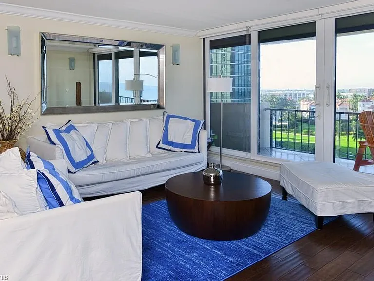 4001 Gulf Shore Blvd N #707 — Photo 4