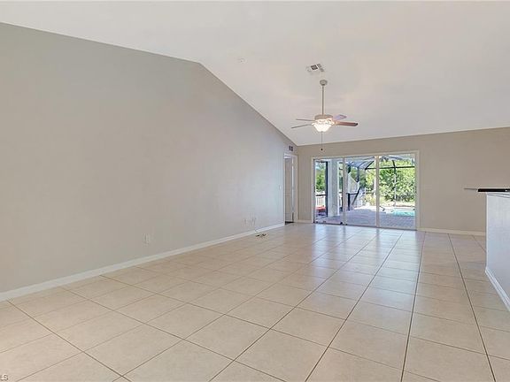 3rd image of 3735 43rd Ave NE