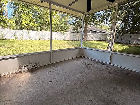 4th image of 118 Crestwood Ct