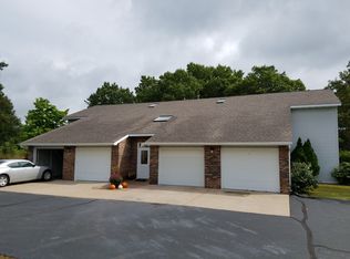 376 Cross Street #FL 2ND, Amherst, WI 54406