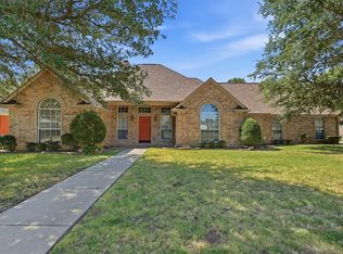 2416 Jolinda Ln, Whitesboro, TX 76273