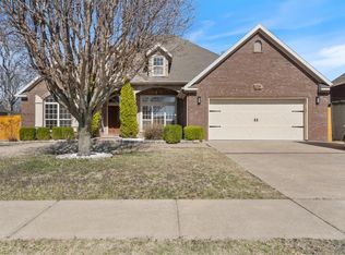 558 Amethyst Ave, Springdale, AR 72764