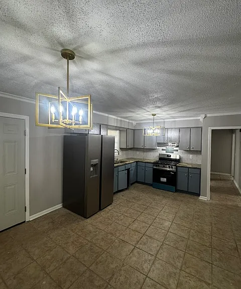 1524 Mazor Dr — Photo 4