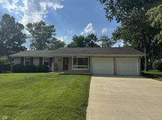 4032 Roselawn Ave, Columbus, IN 47203