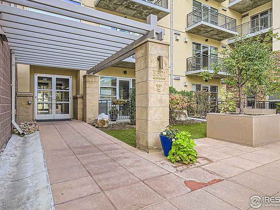 3rd image of 3301 Arapahoe Ave #402