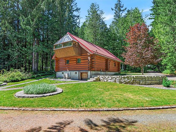 3rd image of 4425 Forbidden Plateau Rd