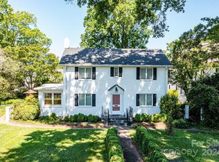 2718 Selwyn Ave, Charlotte, NC 28209