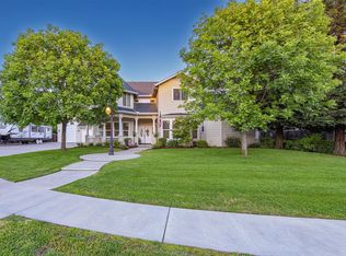2036 S El Cajon Ct, Visalia, CA