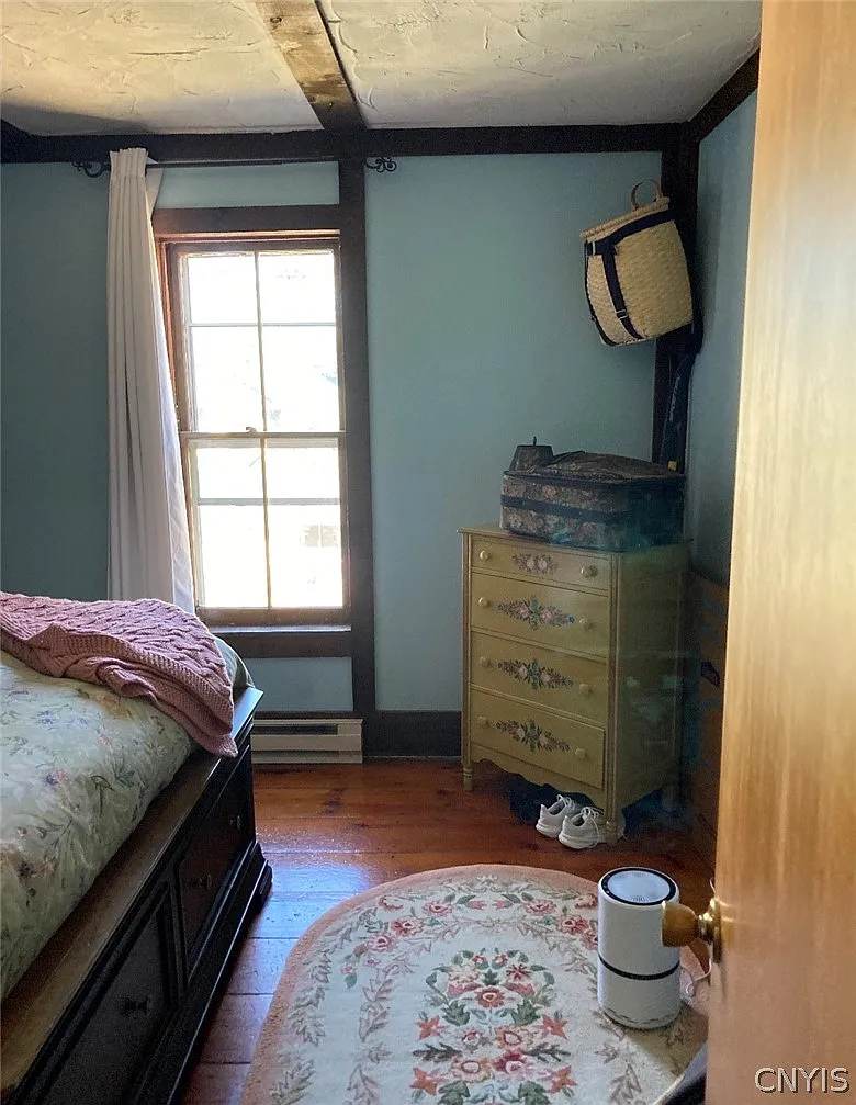1 bed, 1.0 bath, 1000 sqft, $1,250 — Photo 4