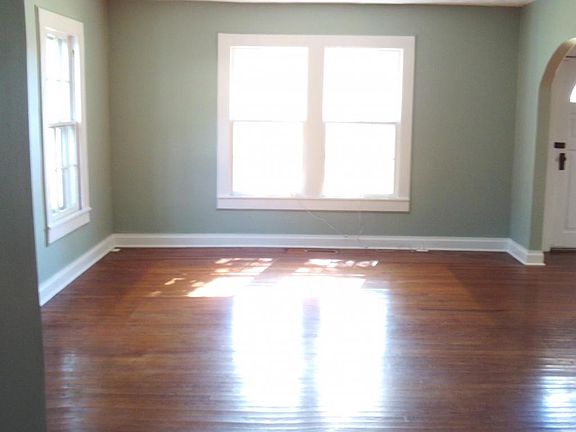 3rd image of 435 W Main St