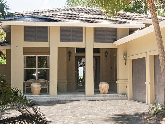 2nd image of 3012 N Bay Villas Dr