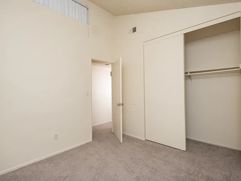 14108 Clarkdale Ave — Photo 12