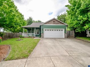 2224 Mickie Dr, Lebanon, OR 97355