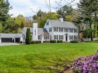 12 Walpole St, Dover, MA 02030