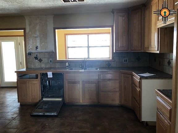 4th image of 617 E 18th St