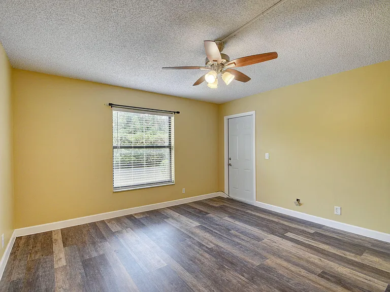 890 N Federal Hwy #103 — Photo 21