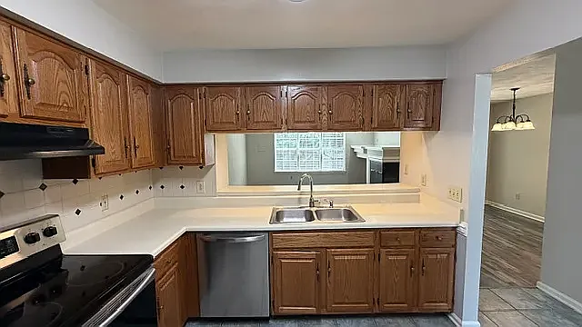2917 Saville Garden Way — Photo 13