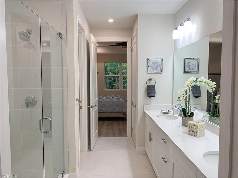 208 Indies Dr E #202 — Photo 19