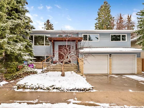 3316 W 24th St NW, Calgary, AB T2M 3Z7