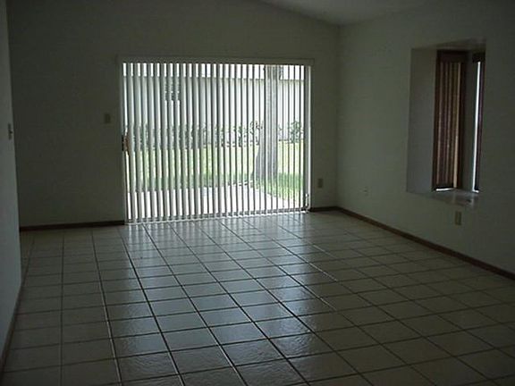 3rd image of 2649 Whisper Lakes Club Cir