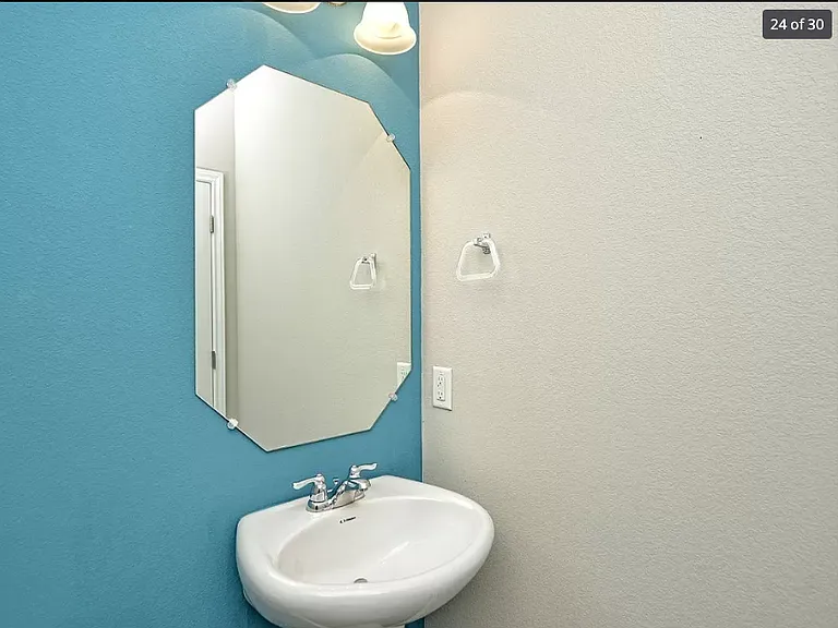 1620 Bryant Dr #101 — Photo 23