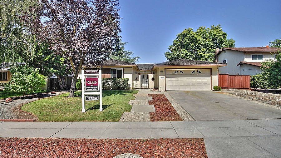 1st image of 957 Mount Carmel Dr